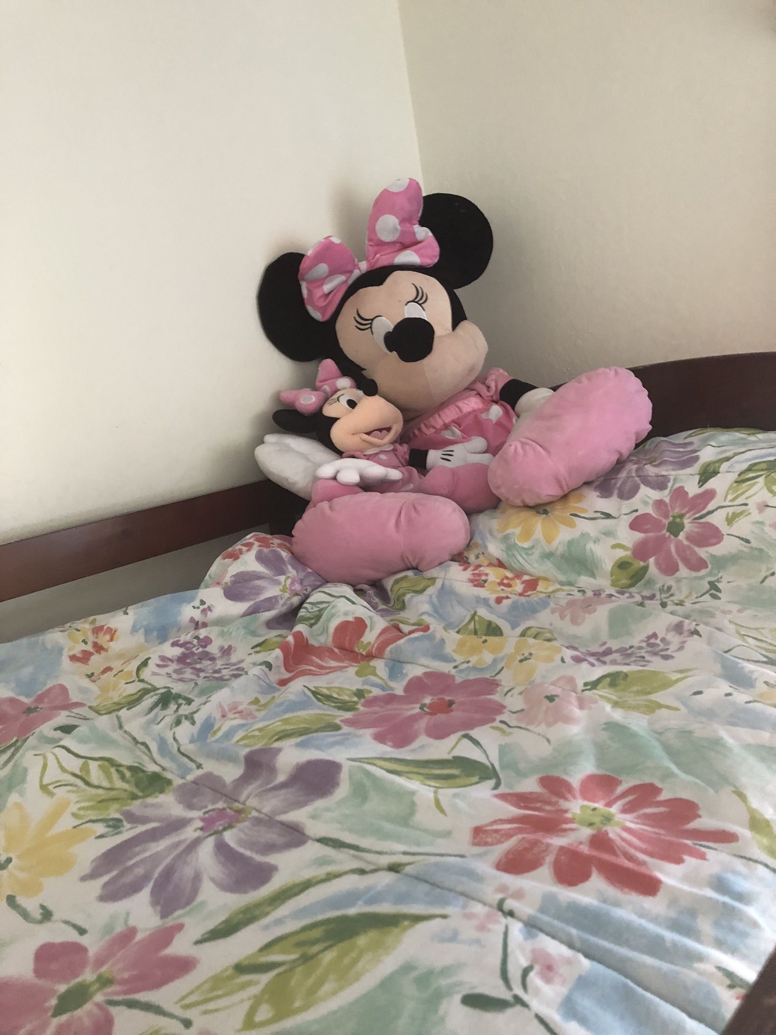 Giant Minnie Mouse Stuffed Animal