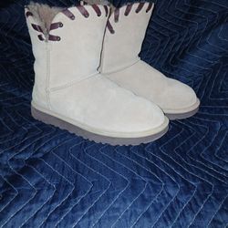 NEW WOMENS UGG AIDAH BOOTS