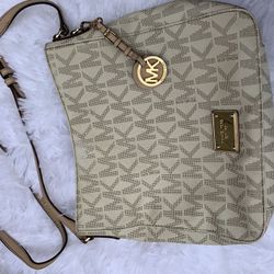 Authentic Michael Kors crossbody