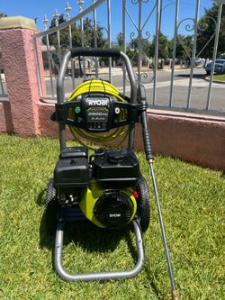 RYOBI Gas-Powered Cold Water Pressure Washer, 2900 PSI, 2.5 GPM