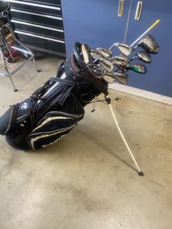 Men’s Left Hand Mix Taylormade Golf Club Set