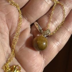 Tiger eyes Round Pendant On Gold Color Sterling Silver Chain