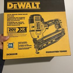 Dewalt 16g Angled Finish Nailer Tool Only 