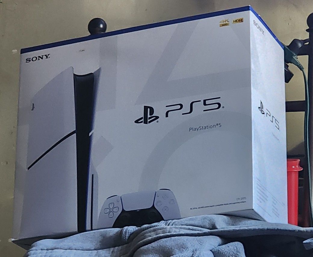 New PS5 . Disc Version