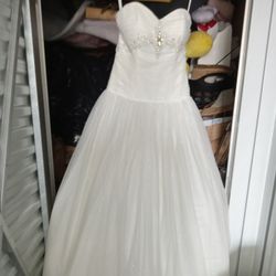 Size 8-12 Alfred  Angelo off white wedding dress