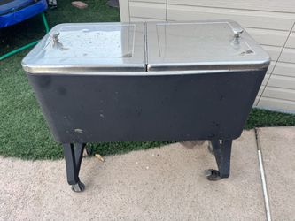 Double Lid Patio Cooler on Wheels
