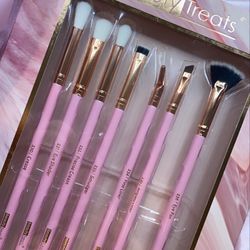 Makeup Brushes