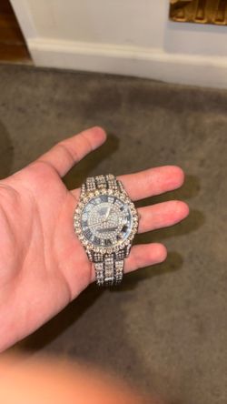 1:100 watch
