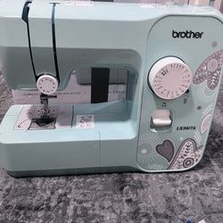 BROTHER Sewing Machine 