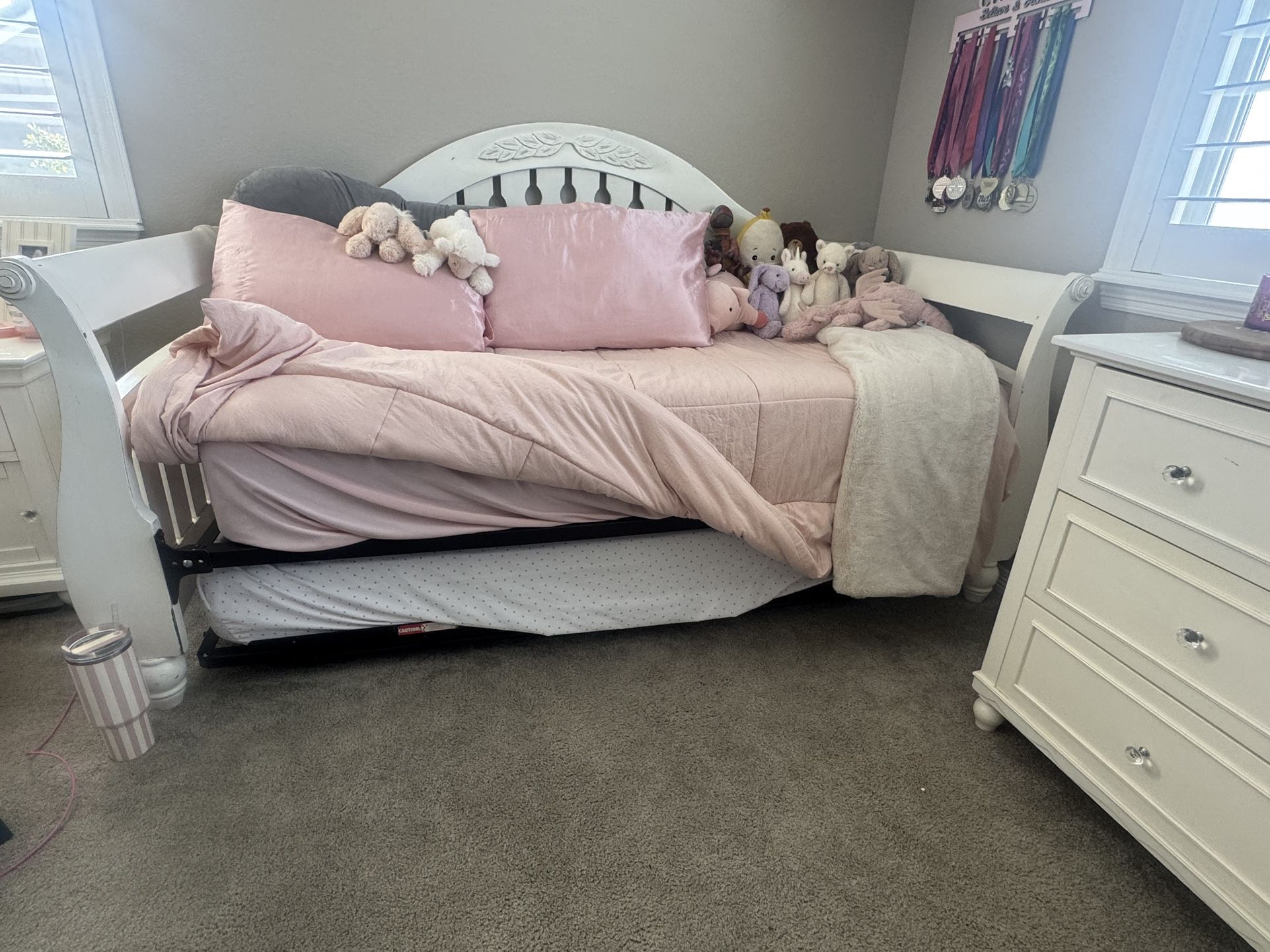 Girls Trundle bed With Dresser
