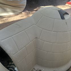 Igloo Dog House