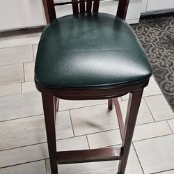 4 Stools 