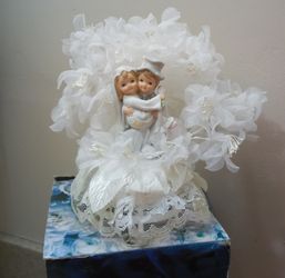 BRAND NEW - VINTAGE ADORABLE BISQUE BRIDAL COUPLE WEDDING CAKE TOPPER BY LOMEY MFG