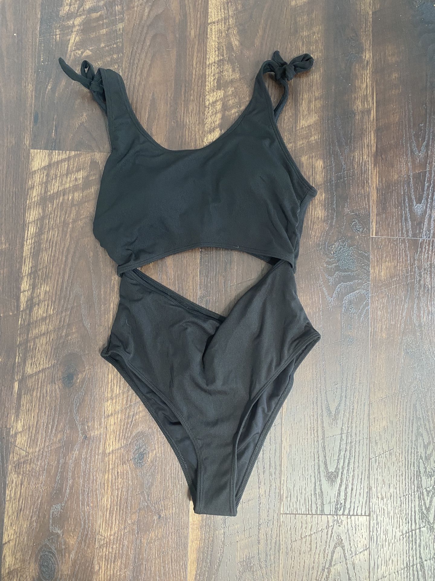 One Piece Cut Out Middle Bathing Suit 1XL