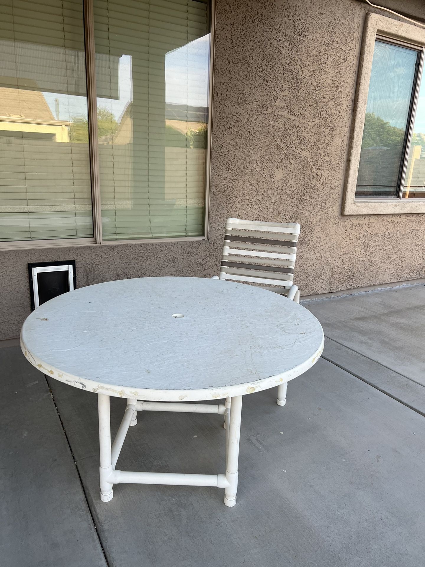 Outdoor Table And 1 Chair