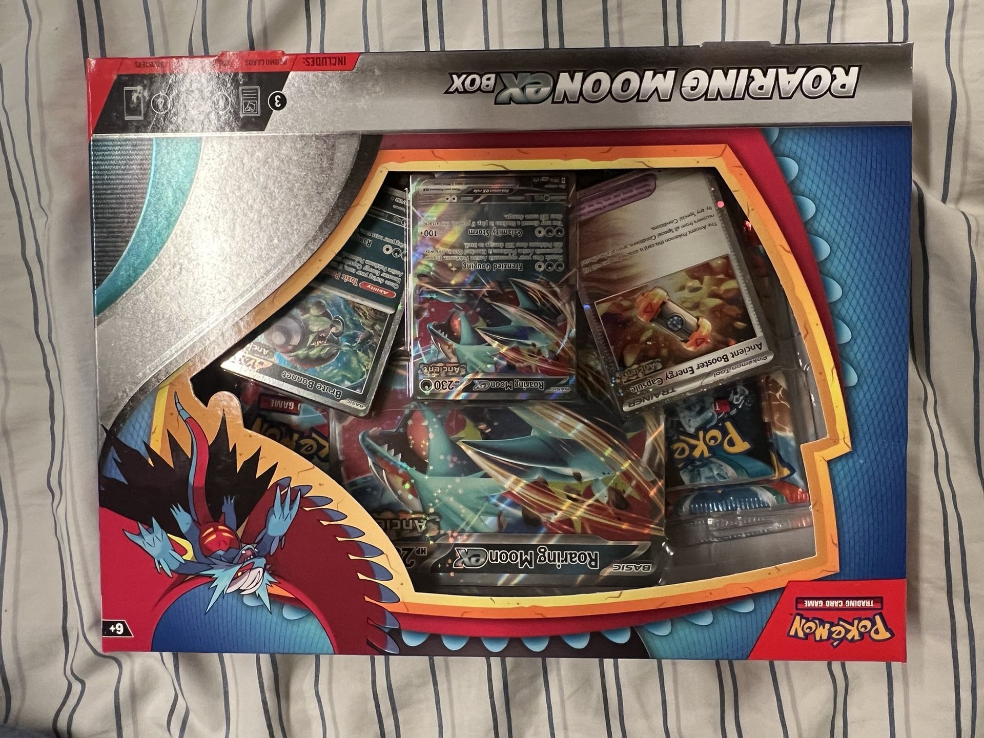 Roaring Moon ex Box Pokemon