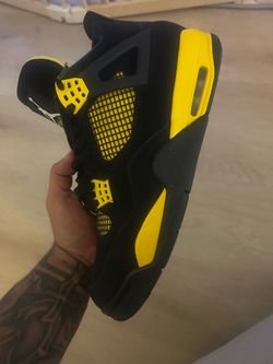 Air Jordan 4 Yellow Thunder Size 12