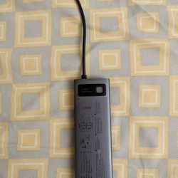 9 In 1 Docking Station Dual 4k Monitor (Like New)