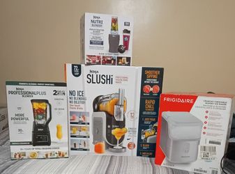 Ninja & Frigidaire Kitchen Appliance Bundle