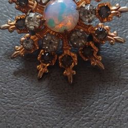 Vintage Christmas Pin