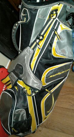 Tulpen Banket Kruiden Nike Sasquatch Tour Carry Stand Golf Bag for Sale in San Antonio, TX -  OfferUp