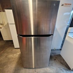 Top Freezer Refrigerator