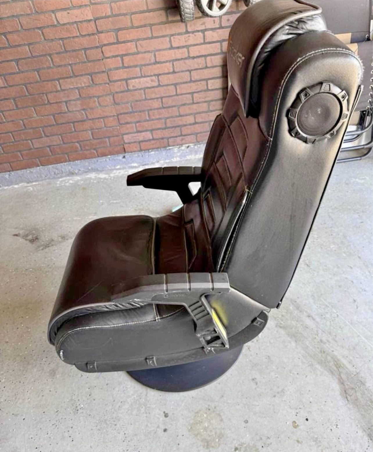 Gaming Chair X Rocker