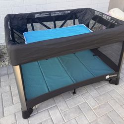 4moms Pack N Play Breeze