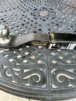 Hitch and adapter