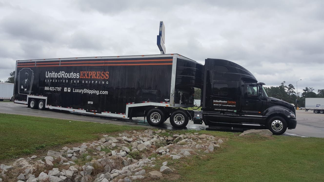 CAR HAULER JOB TEAM Driver needed.