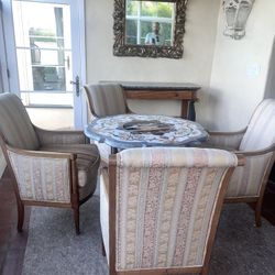 Marble Table With Engraved Birds design