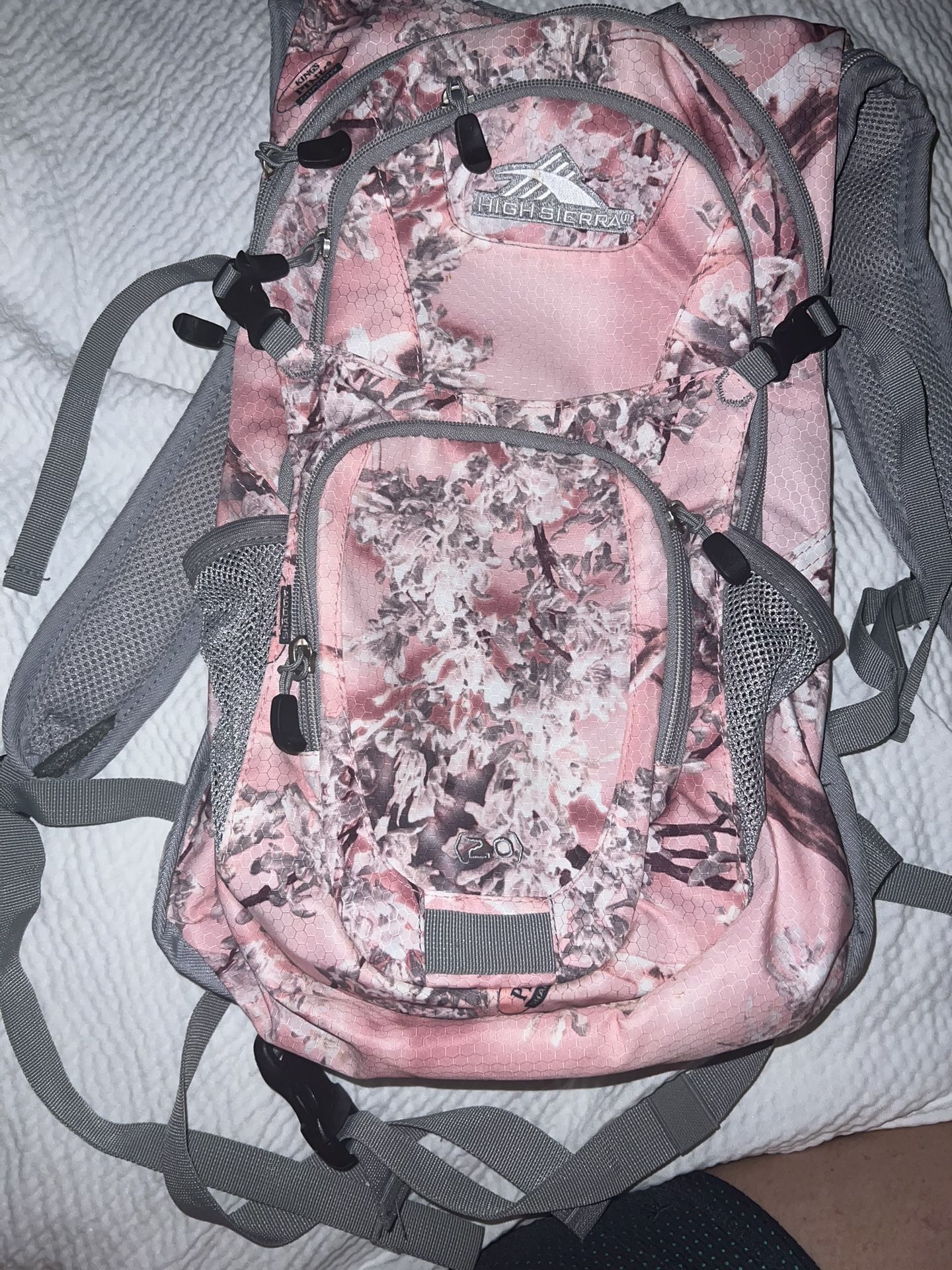 High Sierra ,Hydration Airflow Cooled Backpack