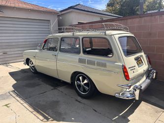 Volkswagen squareback