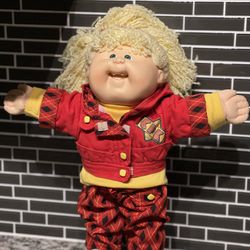 Cabbage Patch Doll with Birth Certificate 