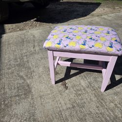 Snow White Vanity Or Piano Stool 