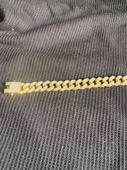 Iced Cuban Link Men’s Bracelet 