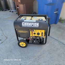 Champion 3500 Watt Remote Start Generator 