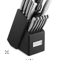 Cuisin heart.\nKnives set