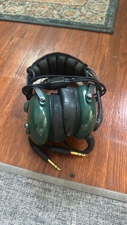 Avcomm headphones