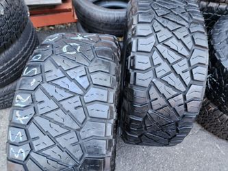 Selling (2] tires 35x12.50r20 nitto ride Grappler