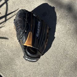 Easton Youth Baseball/ Softball Glove