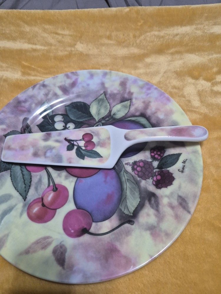 Beautiful Fruit Pattern Glass Cake Plate