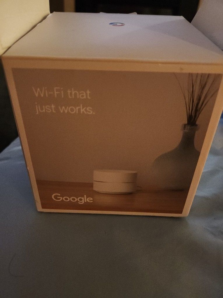 Google WIFI ROUTER OPTIONAL MESH TO EXTREND. ROUTER DIES 1500FT Brand New asking 35 obo