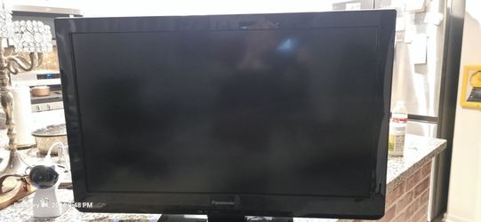 Panasonic 32" LCD TV