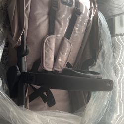 3 In 1 Baby Car Seat/Stroller/ Carriage 