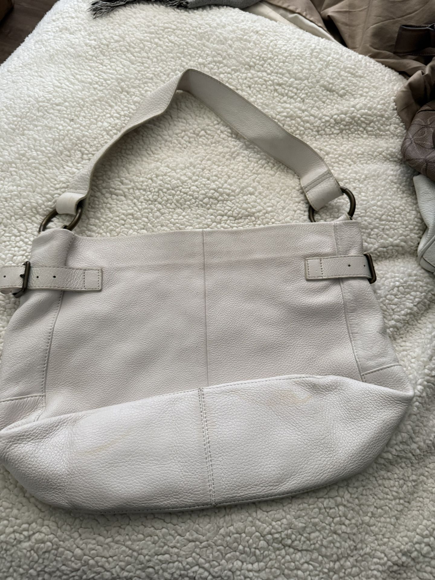 Vintage GAP summer white soft leather brass hardware shoulder hobo bag, 