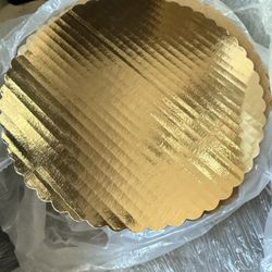 Gold Decorative Cake/treat Holders 