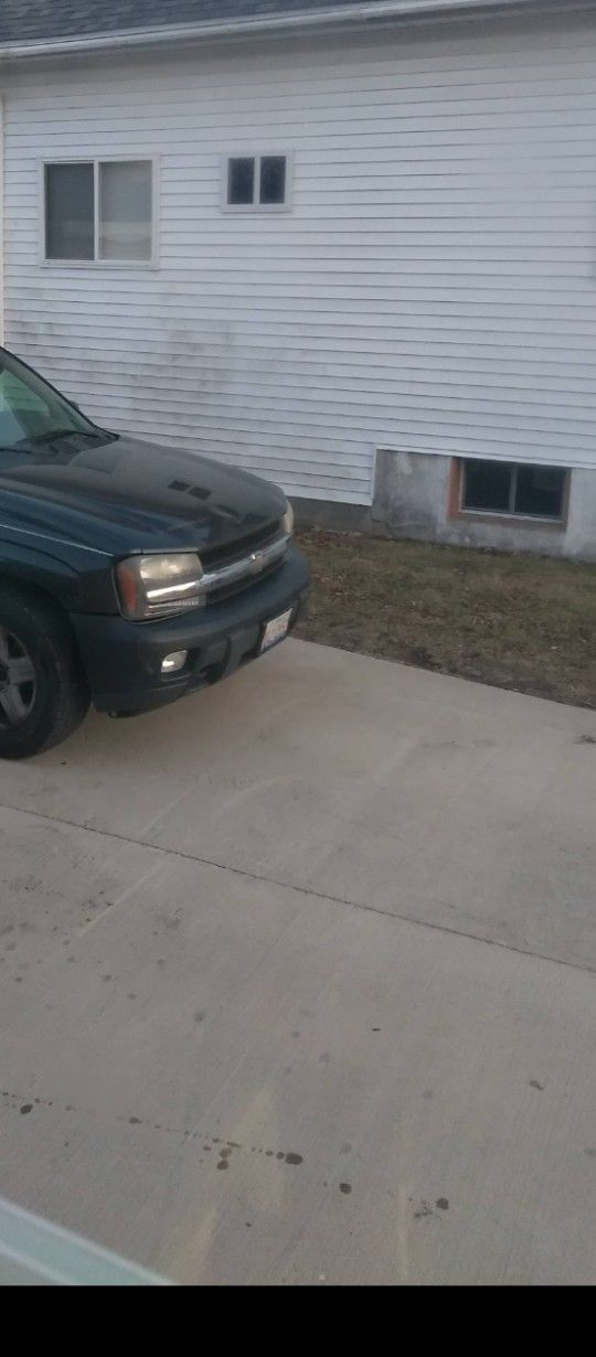 Trailblazer grill ...2002- 2006