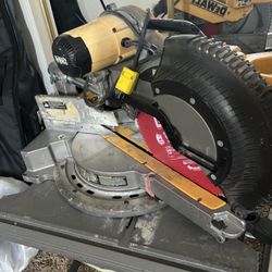 Dewalt 12 Inch Chop Saw 