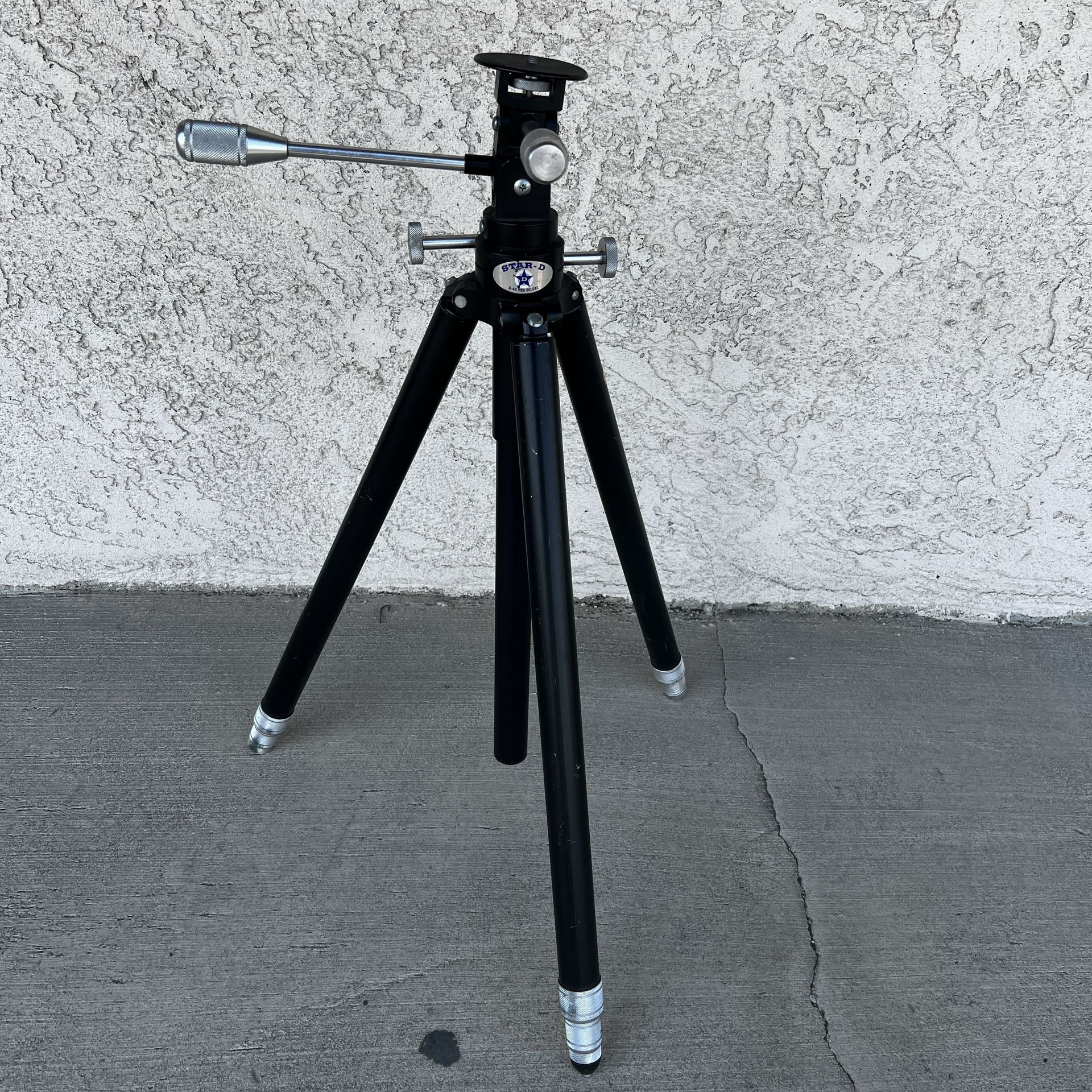 Large Video Camera Tripod - Metal 7’ Tall - Photography - Events - Wedding - Portrait